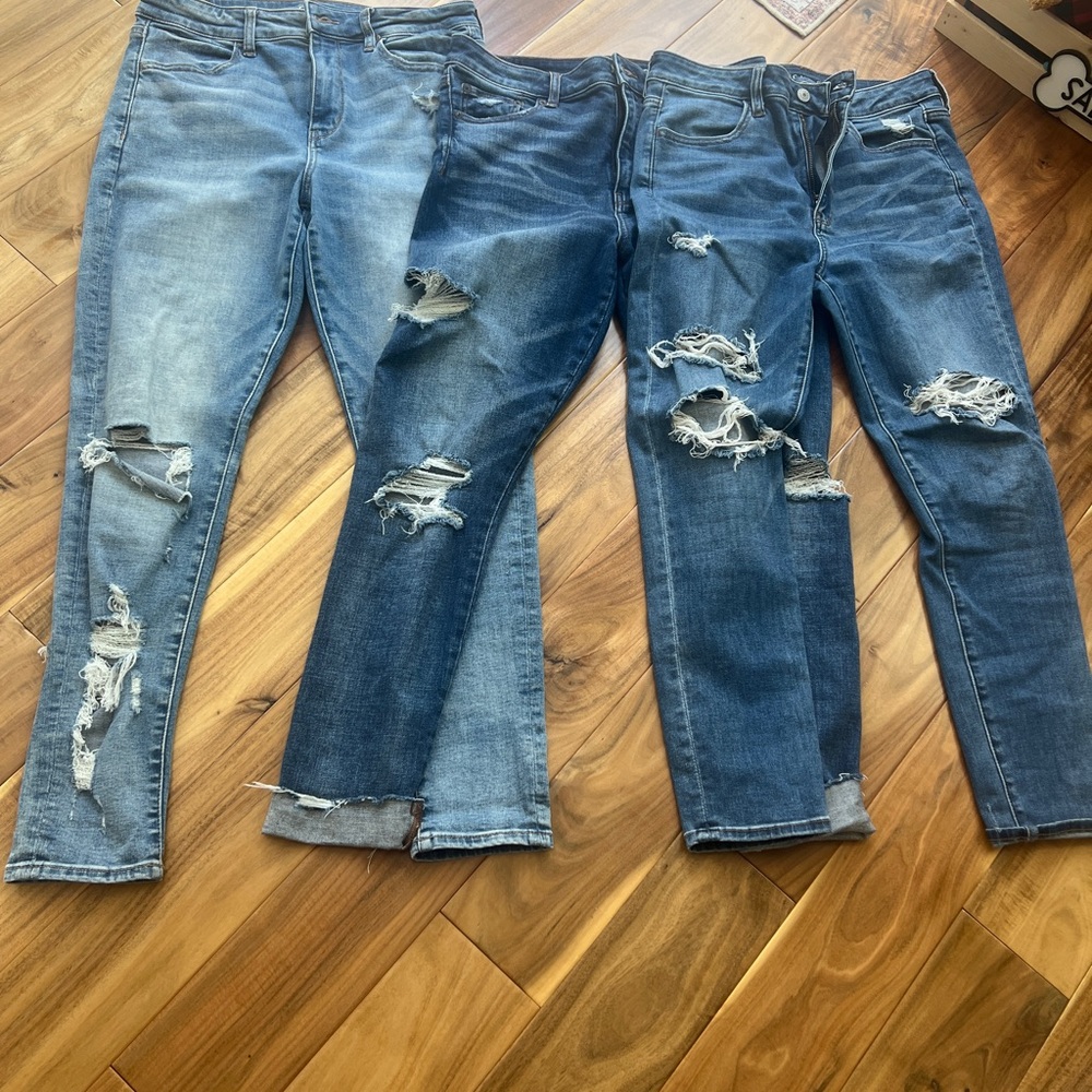 American Eagle Distressed Skinny Jeans 10